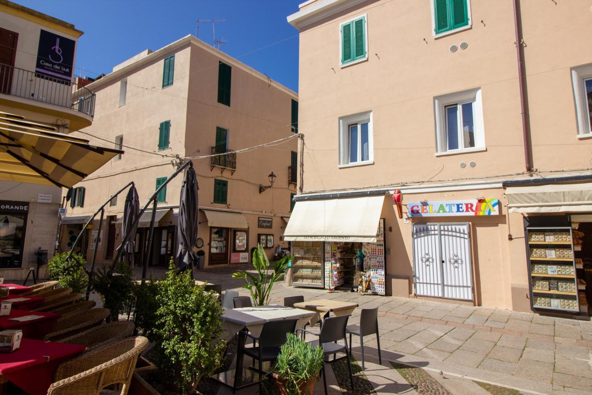 Alghero Appartamento In Centro Casa Ferret Bagian luar foto