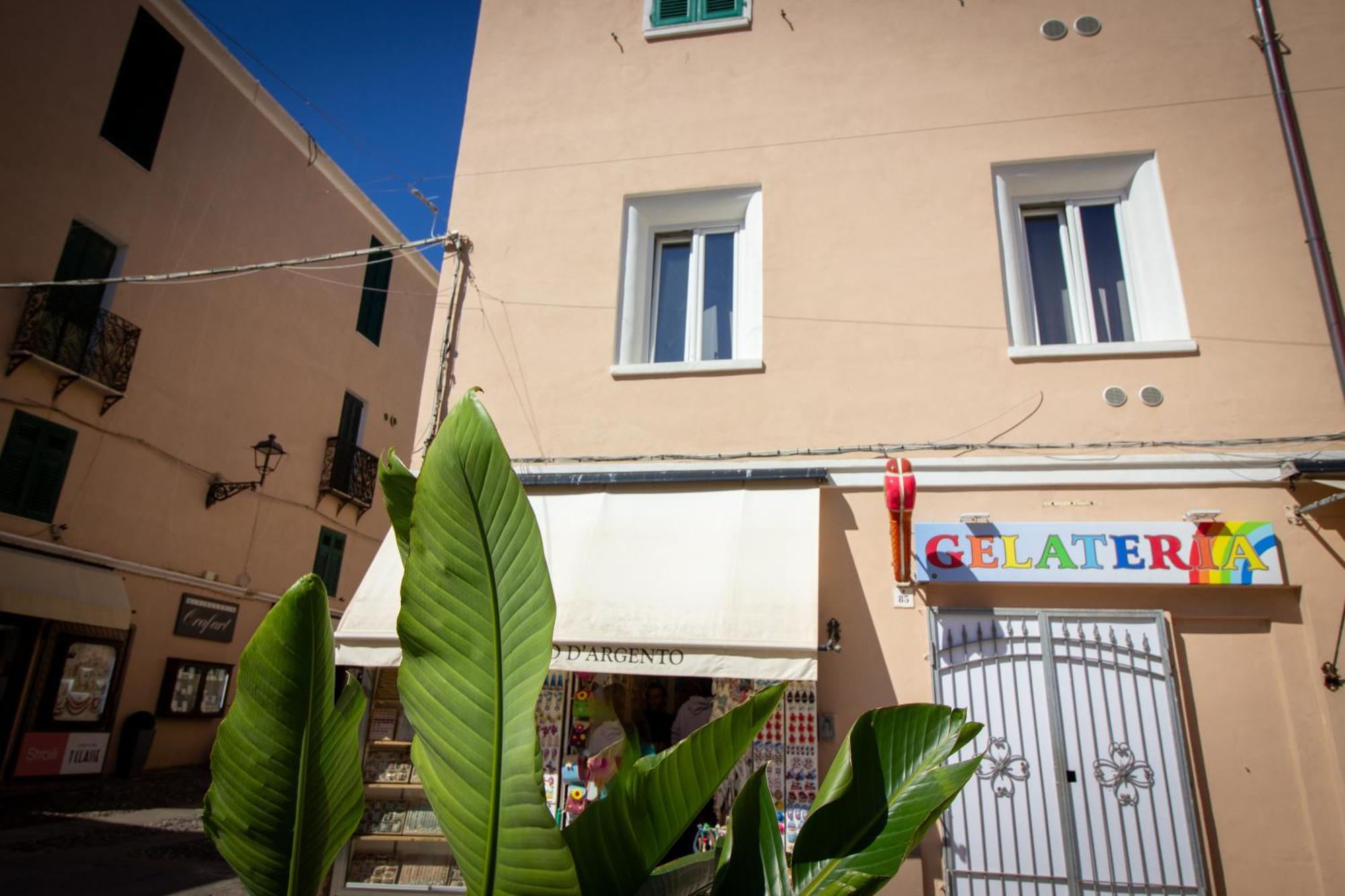 Alghero Appartamento In Centro Casa Ferret Bagian luar foto